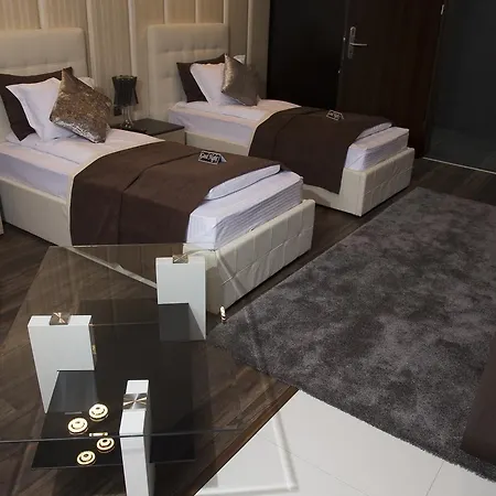 Acktion Deluxe * Šumen