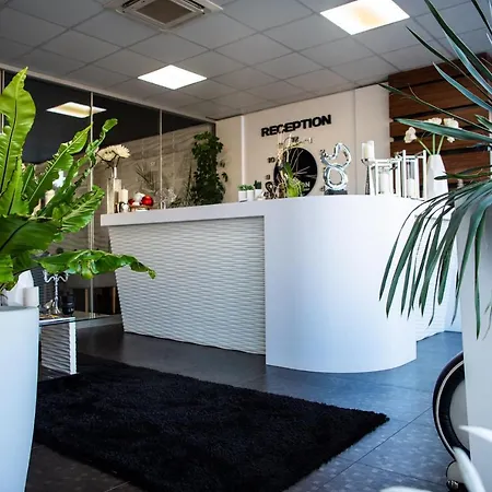 Hotel Acktion Deluxe *