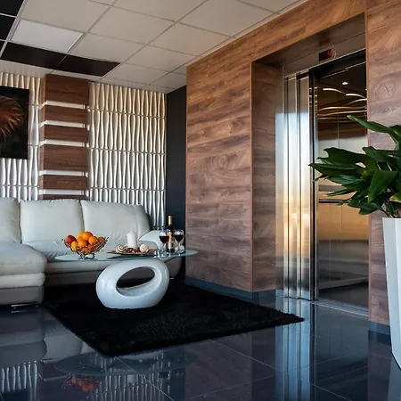 Hotel Acktion Deluxe *