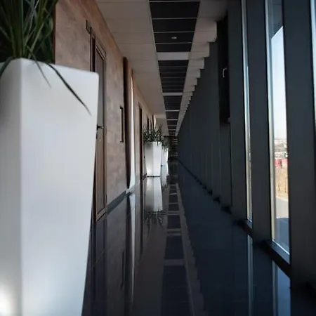 מלון Acktion Deluxe *