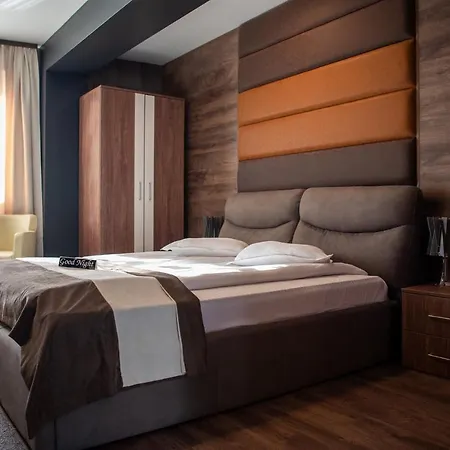 Acktion Deluxe Hotel