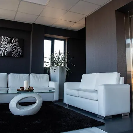 Acktion Deluxe Hotel