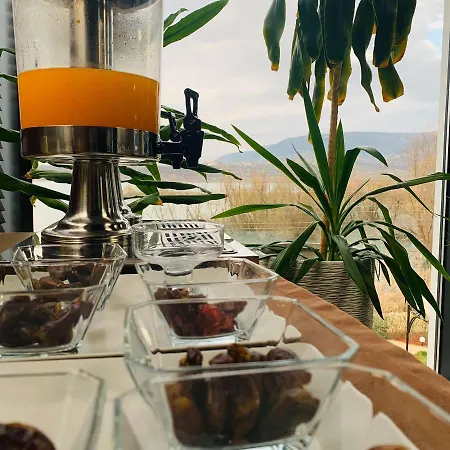 Acktion Deluxe Hotel
