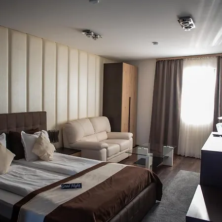 Acktion Deluxe * Šumen