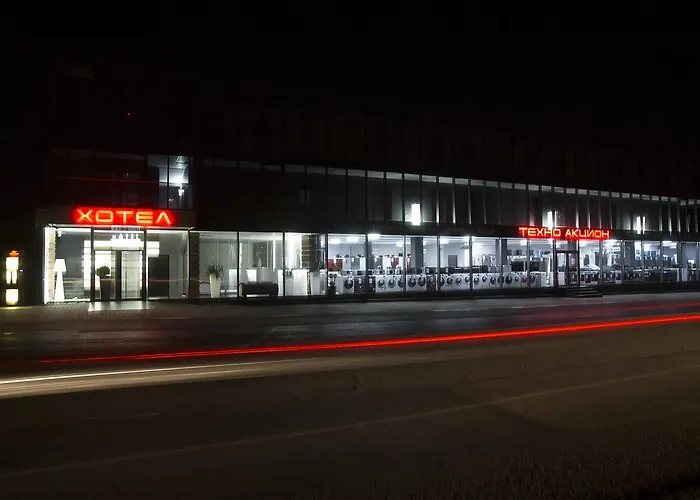 Acktion Deluxe Hotel *